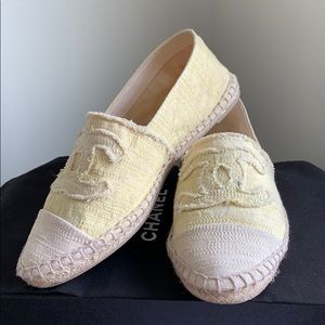 Chanel Espadrilles in Yellow - Size 37